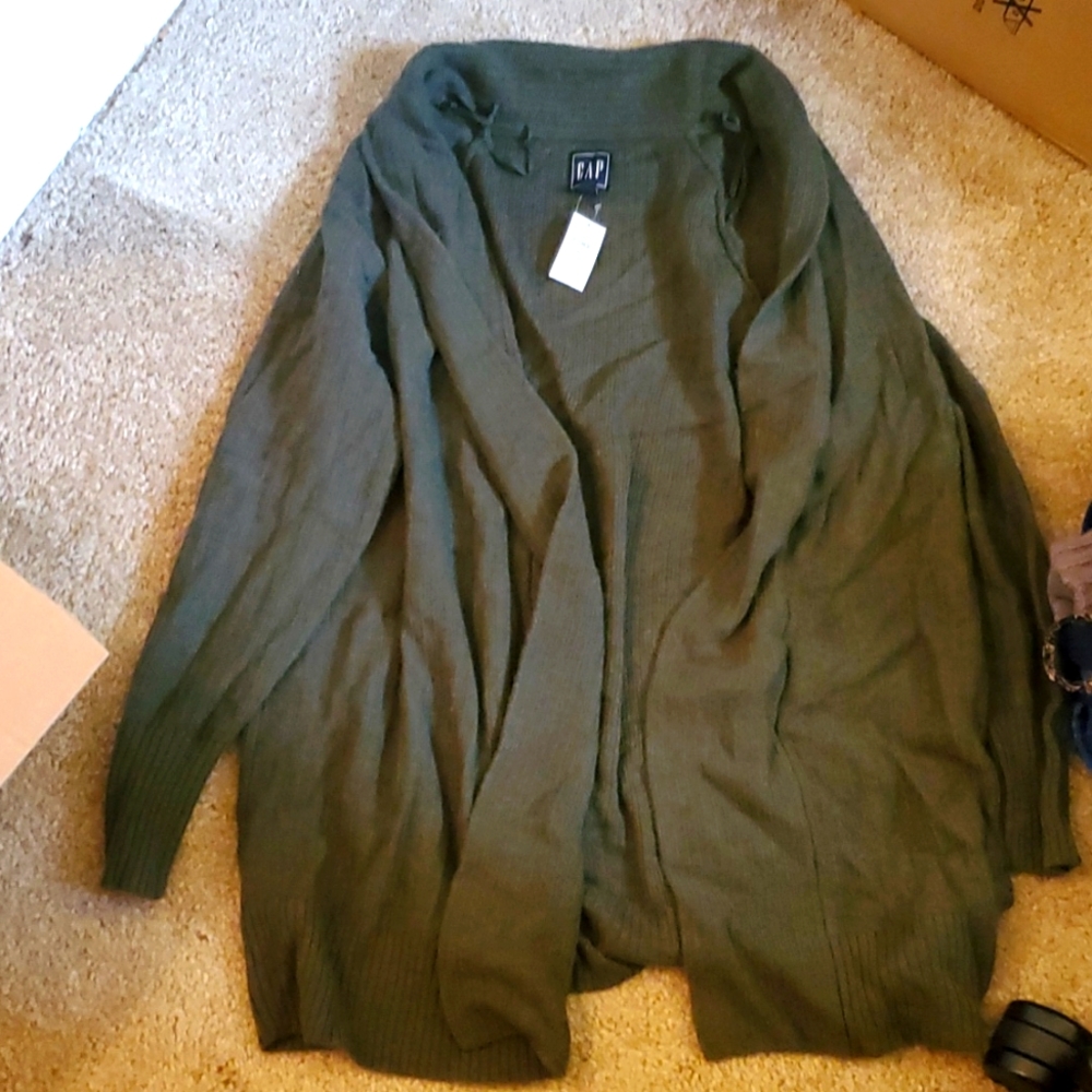 Gap cardigan